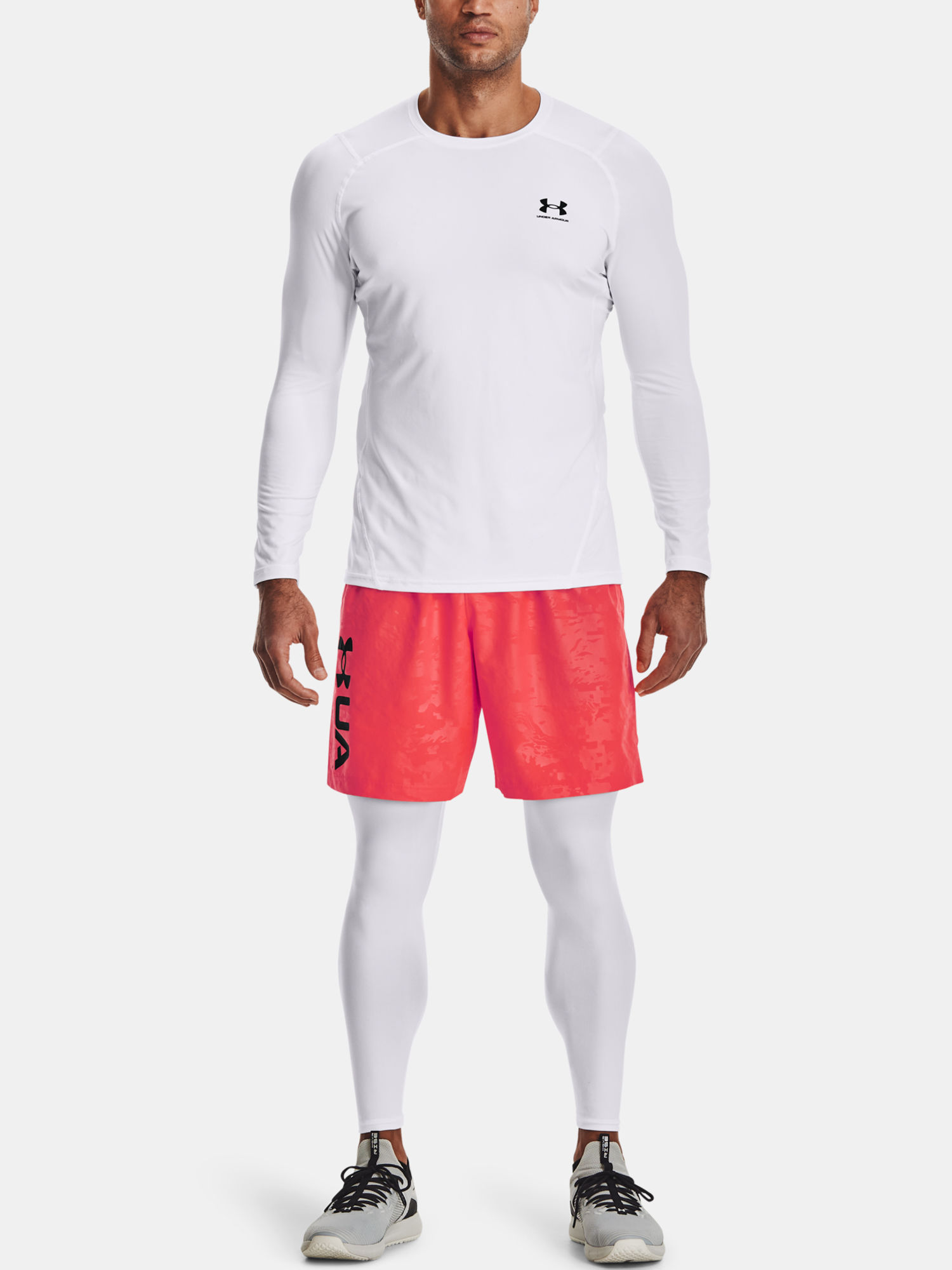 Tričko Under Armour HG Armour Fitted LS-WHT (7)