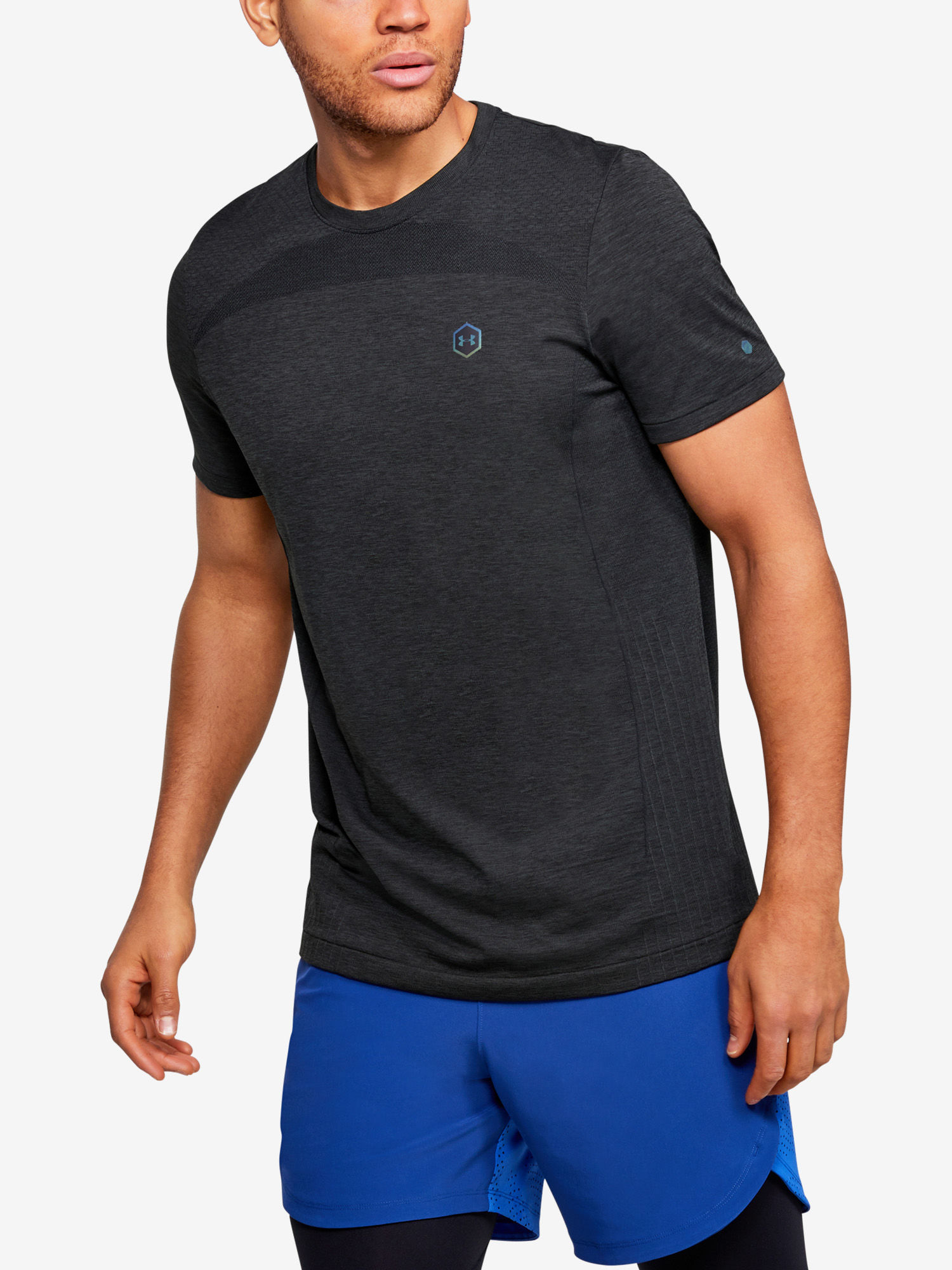 Tričko Under Armour Rush HG Seamless Fitted SS-BLK (1)