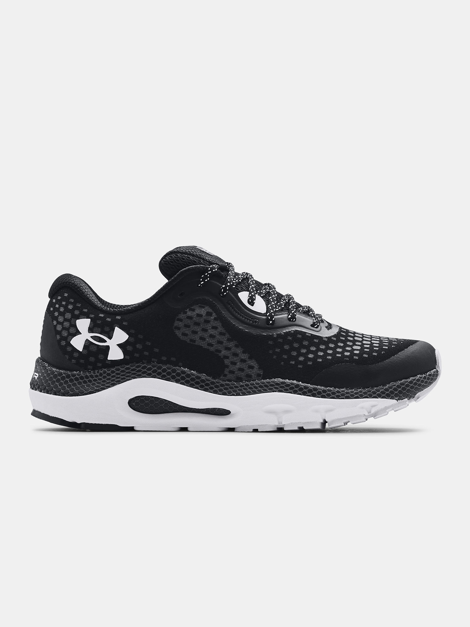Boty Under Armour HOVR Guardian 3-BLK (1)