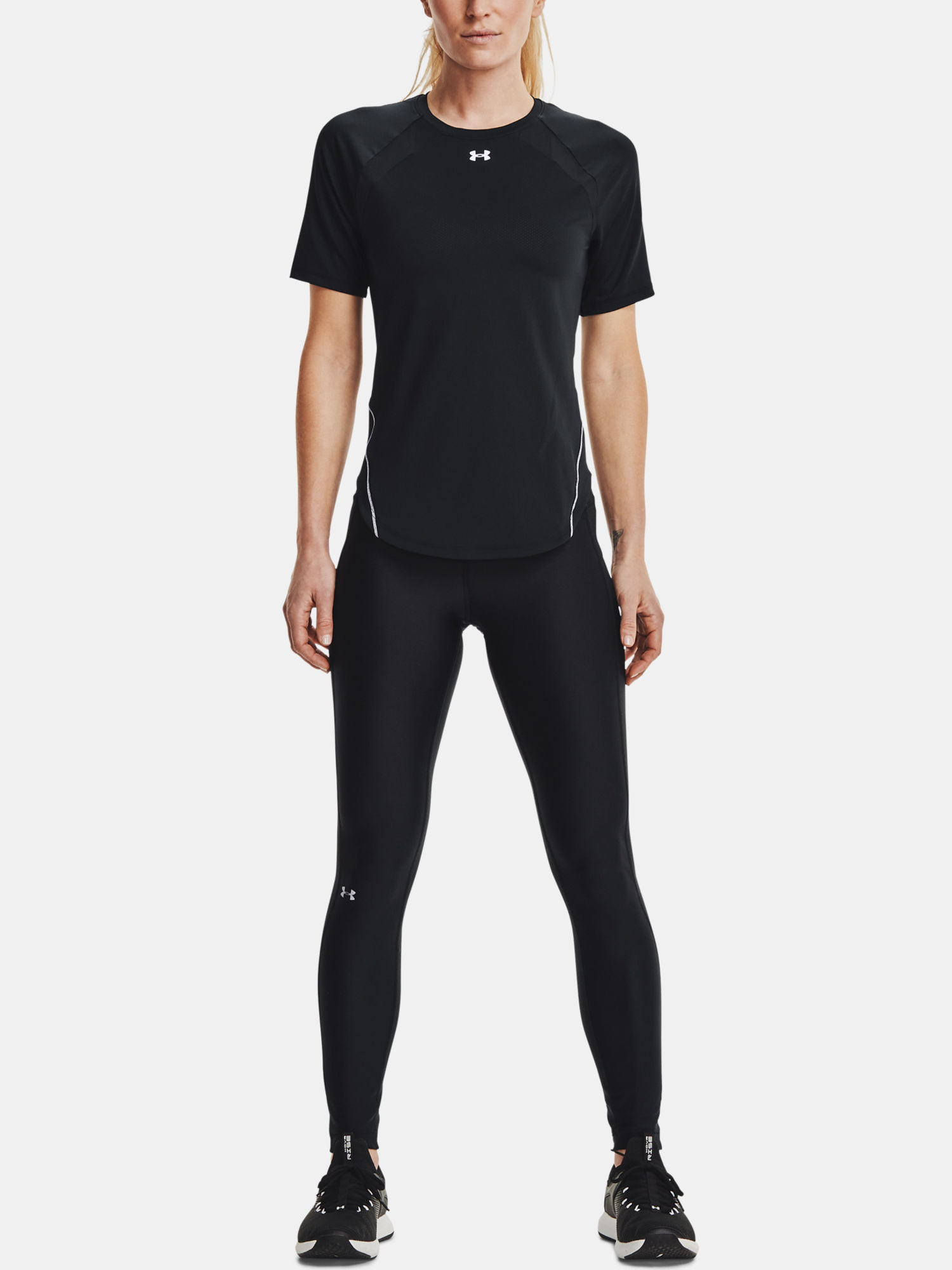 Tričko Under Armour Coolswitch SS-BLK (6)