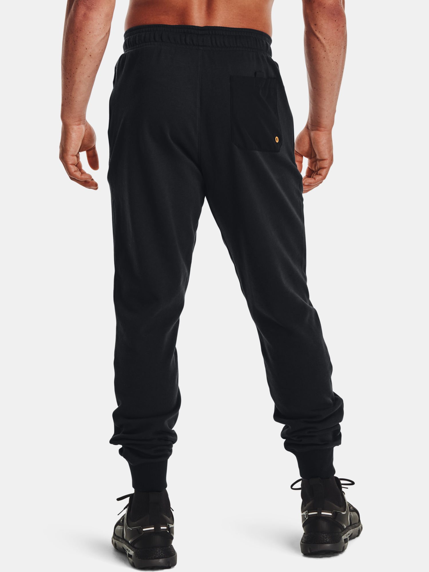 Tepláky Under Armour UA RIVAL TERRY SCRIBBLE PANT-BLK (2)