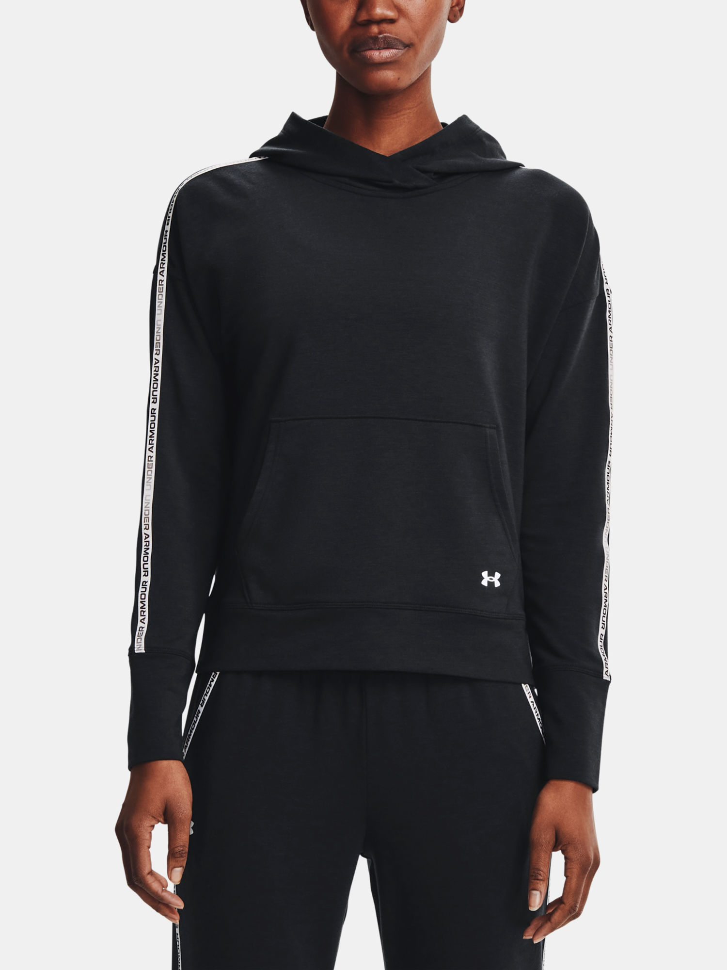 MIkina Under Armour Rival Terry Taped Hoodie-BLK (1)