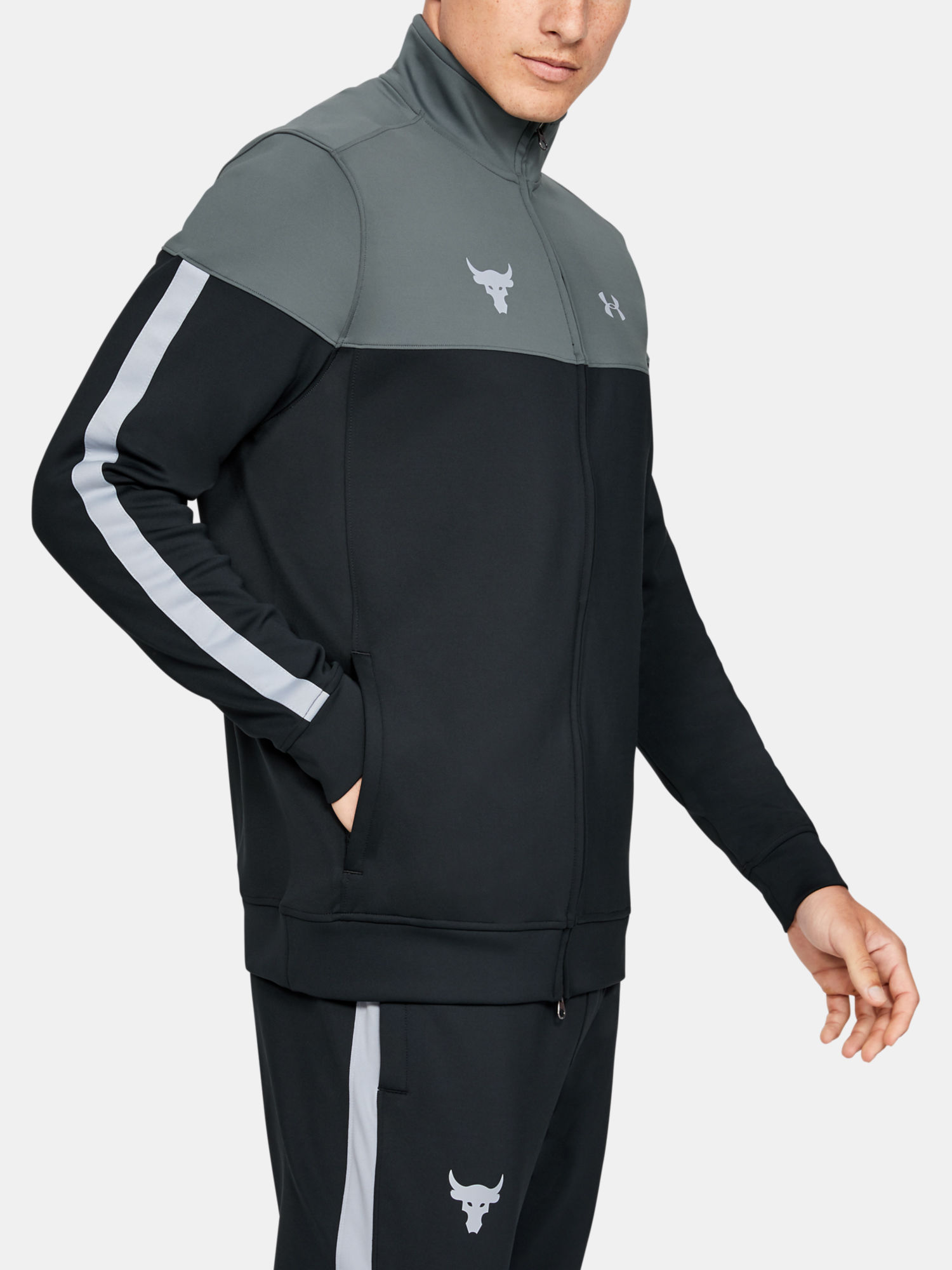 Mikina Under Armour PROJECT ROCK TRACK JACKET-BLK (5)