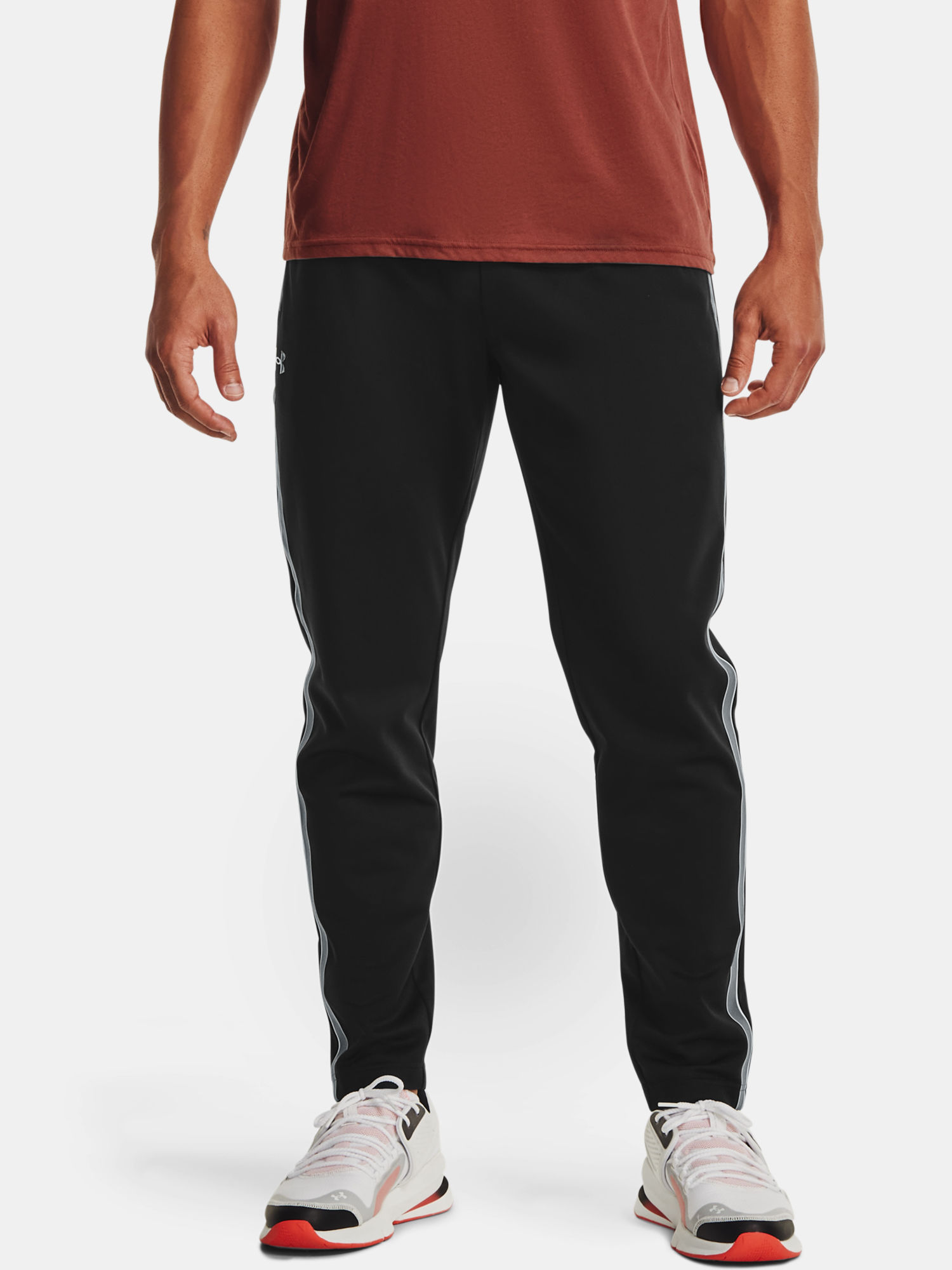 Tepláky Under Armour  Recover Knit Track Pant (1)